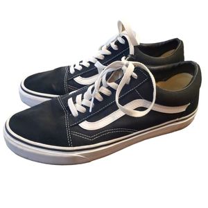 Gently used Vans Old Skool White and Black Classics size 9.5 men size 11 women
